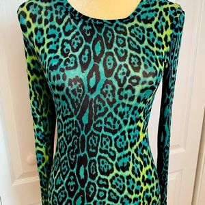 BCBG green leopard print top